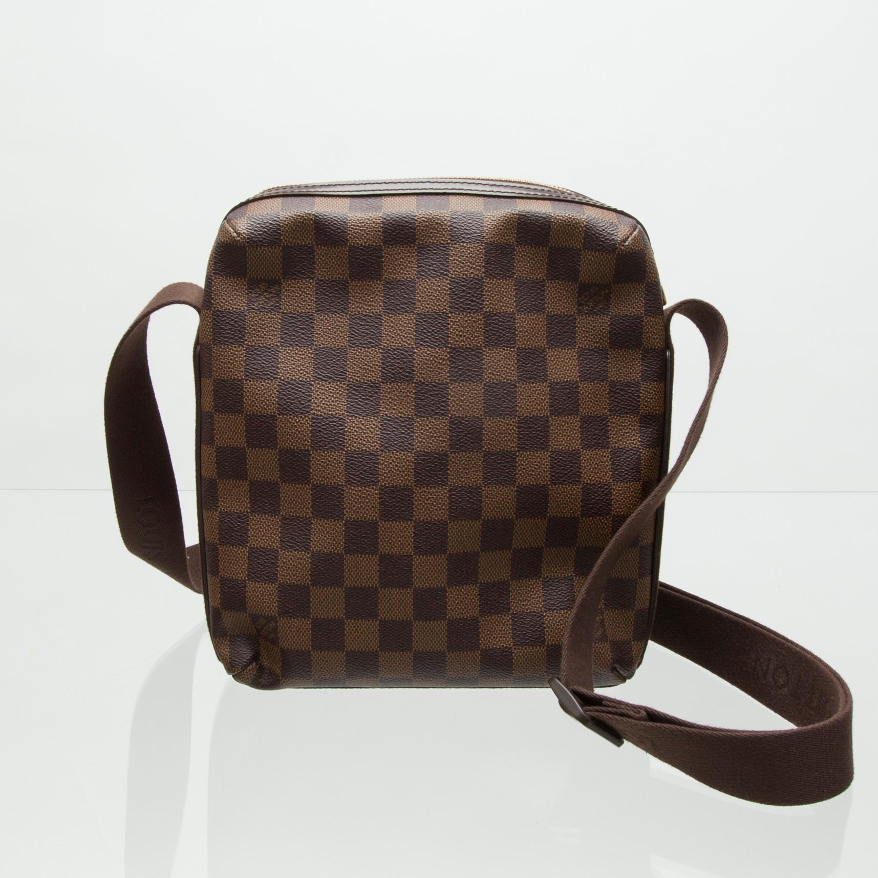 VÄSKA, "Trotteur Beaubourg", Louis Vuitton.