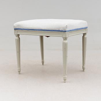 TABURETT, gustaviansk stil, 1900-talets andra hälft.