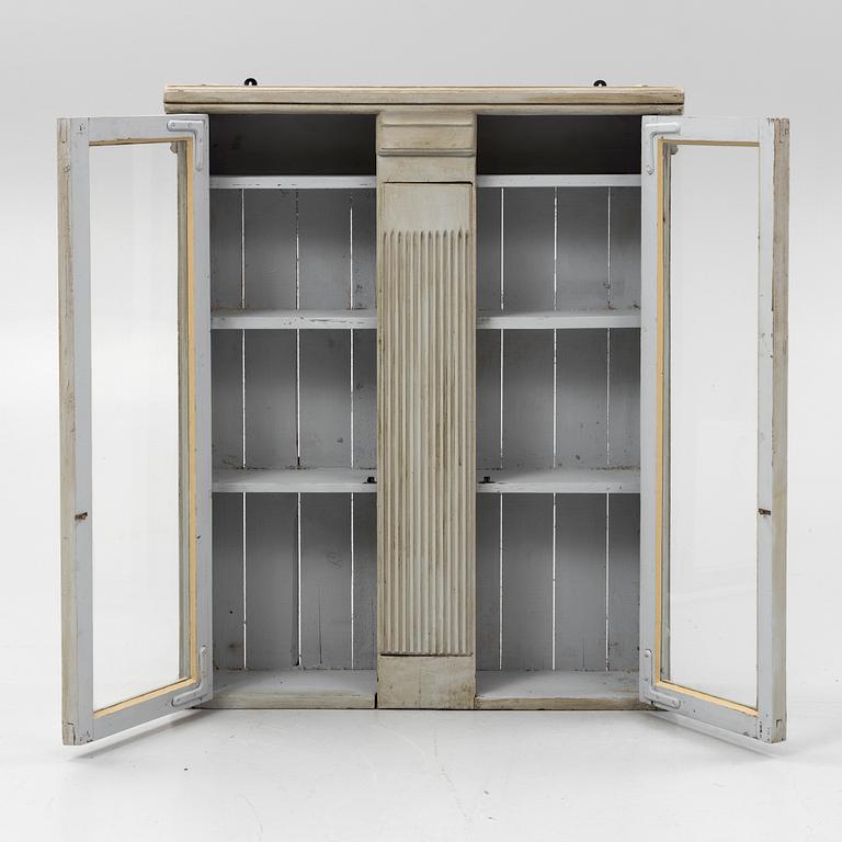 Hängskåp/överskåp, 1800-tal.