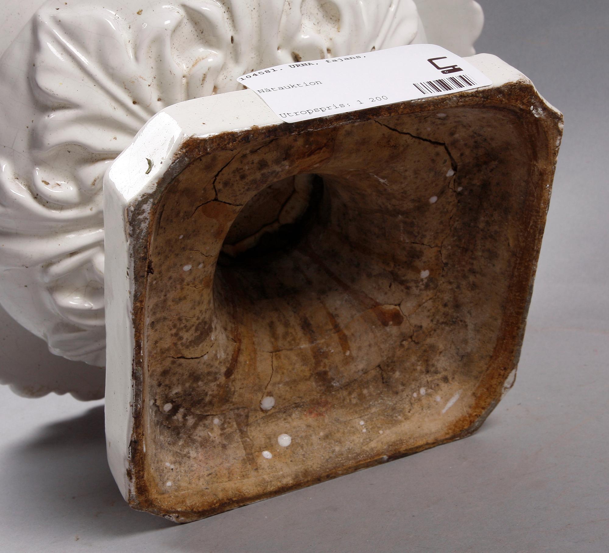 TRÄDGÅRDSURNA, fajans, 1800/1900-tal.