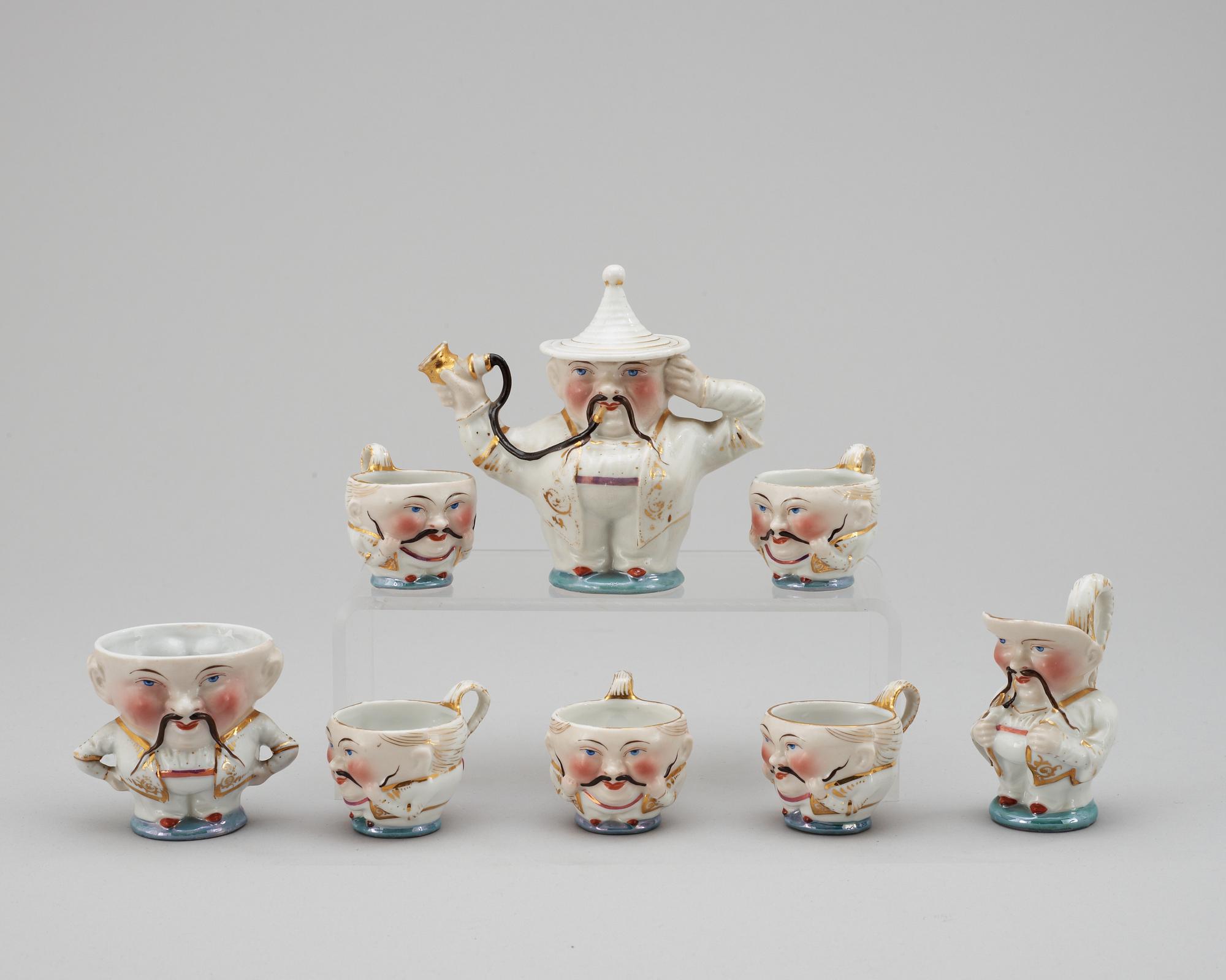 DOCKSERVISDELAR, 8 st. Porslin. England, 1800-tal.