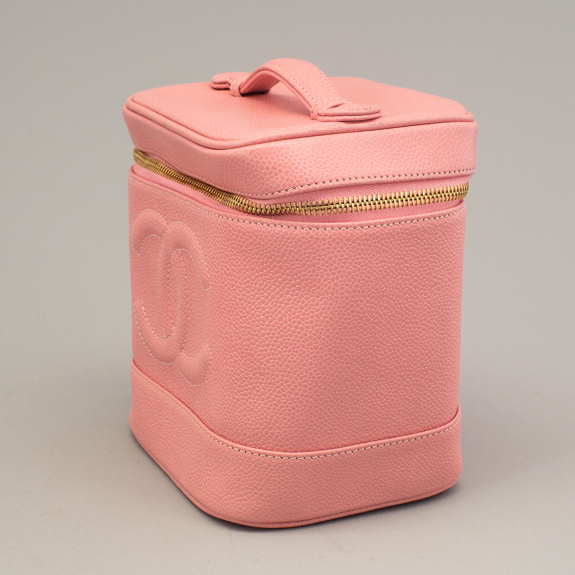 VANITY CASE, Chanel.