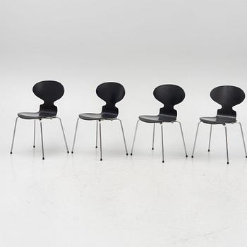 Arne Jacobsen, stolar, 4 st, "Myran", Fritz Hansen, Danmark, 1900-talets andra hälft.