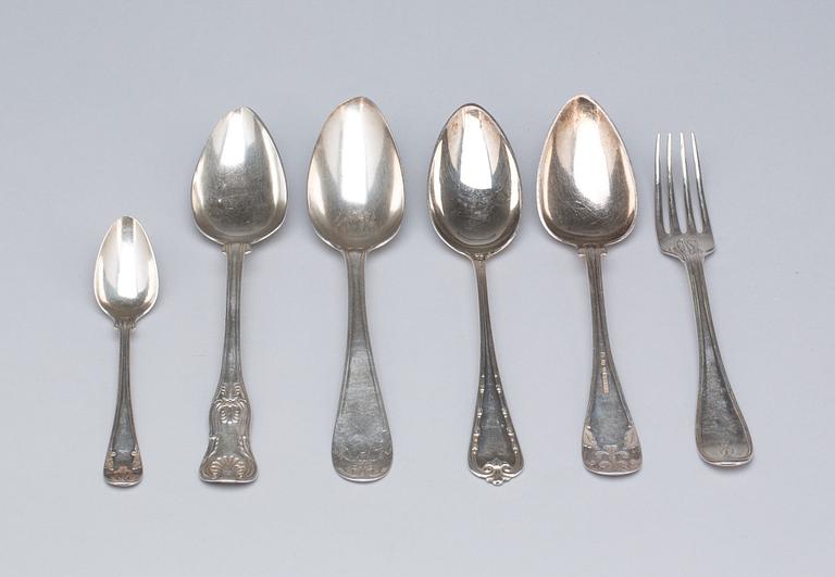 PARTI BESTICK,11 delar, silver, udda modeller, 1800-tal, en 1900-talets början. Total vikt ca 655 g.