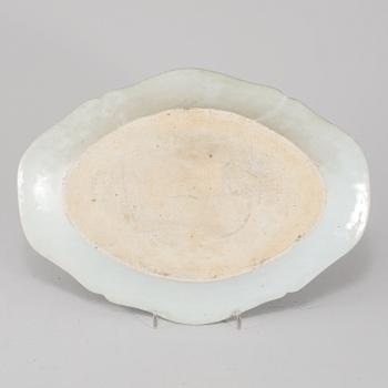 UPPLÄGGNINGSFAT, porslin, Kina, 1700-tal.