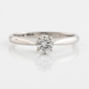 Brilliant cut diamond ring.