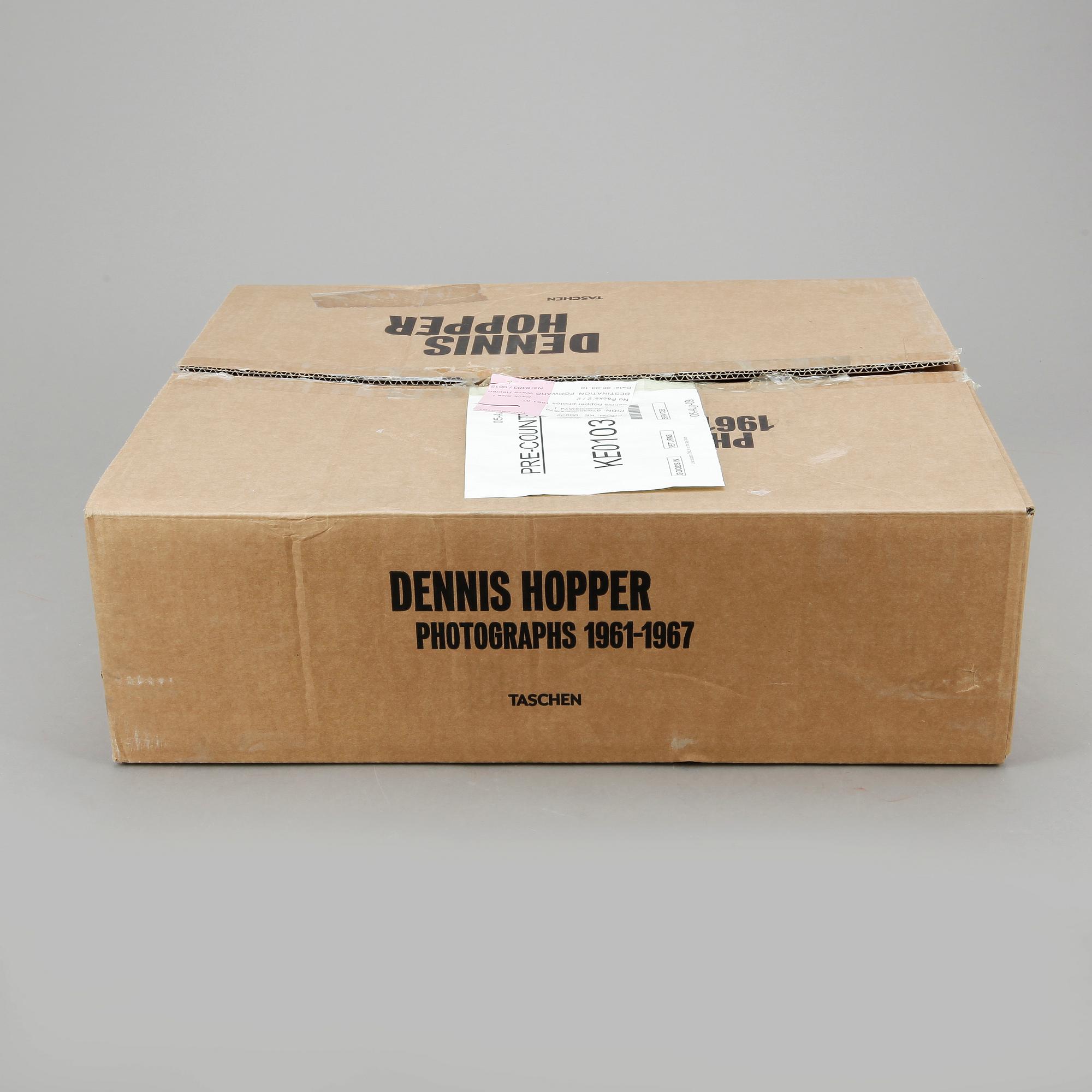 DENNIS HOPPER, "Photographs 1961–1967", Taschen, signerad och numrerad 1032/1500.