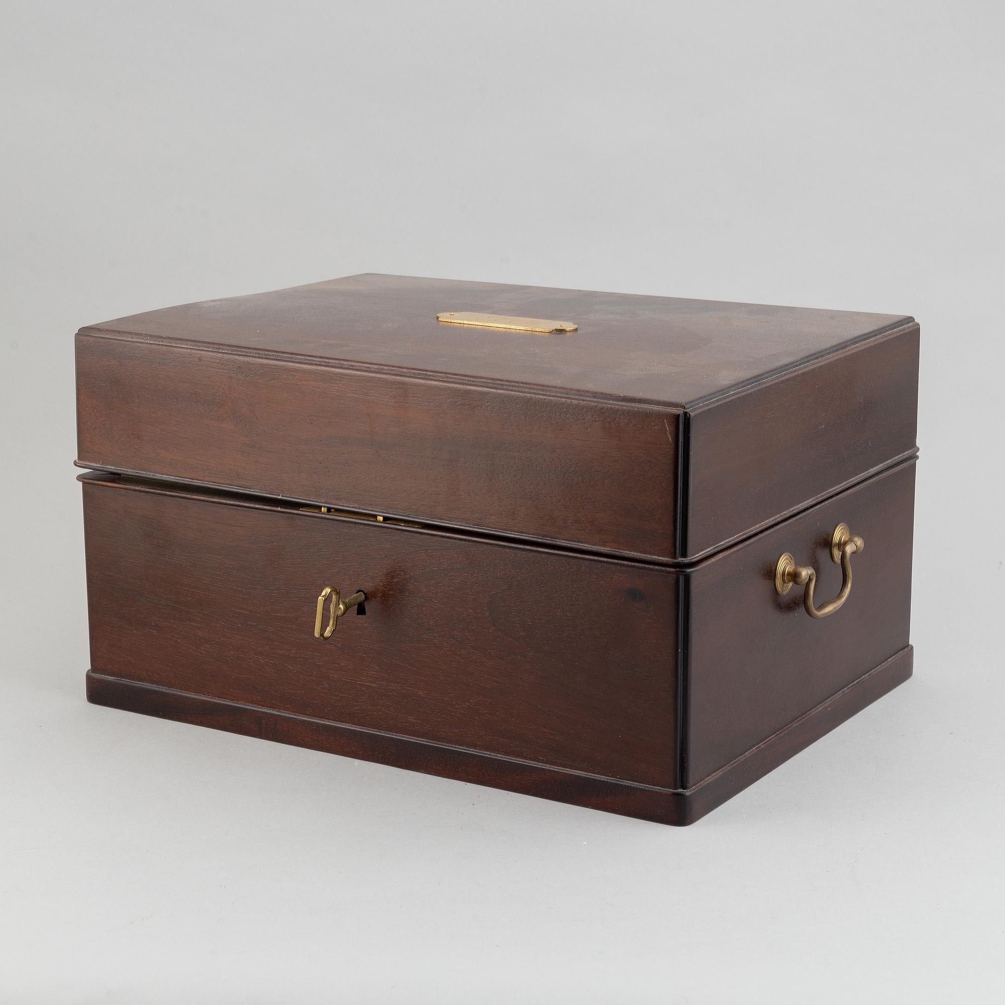 Royal Copenhagen, kaffeservis/presentationsservis, 9 delar, porslin, Danmark.