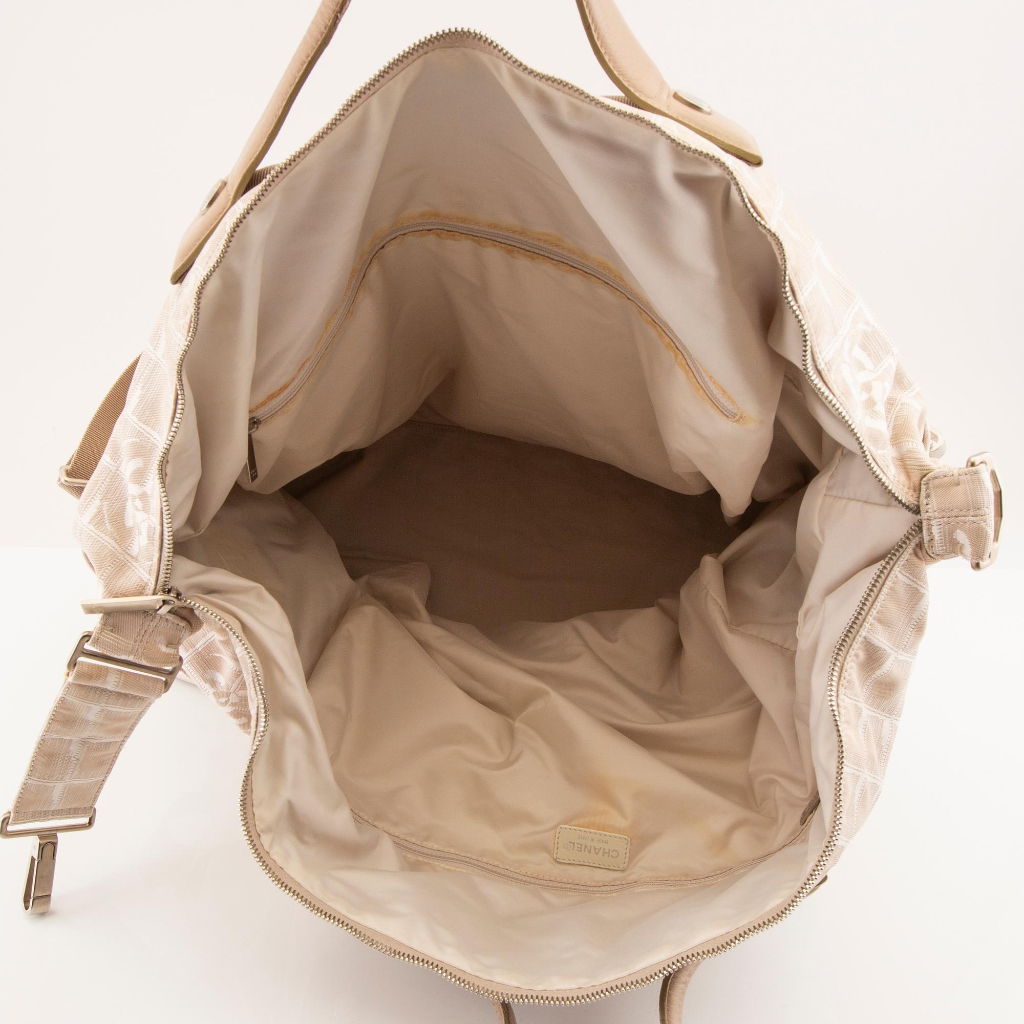 A Chanel bag 21st century.
