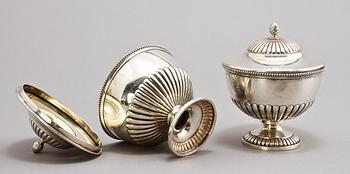 SOCKERSKÅLAR, ett par, silver, Stockholm, 1908. Vikt 523 g.