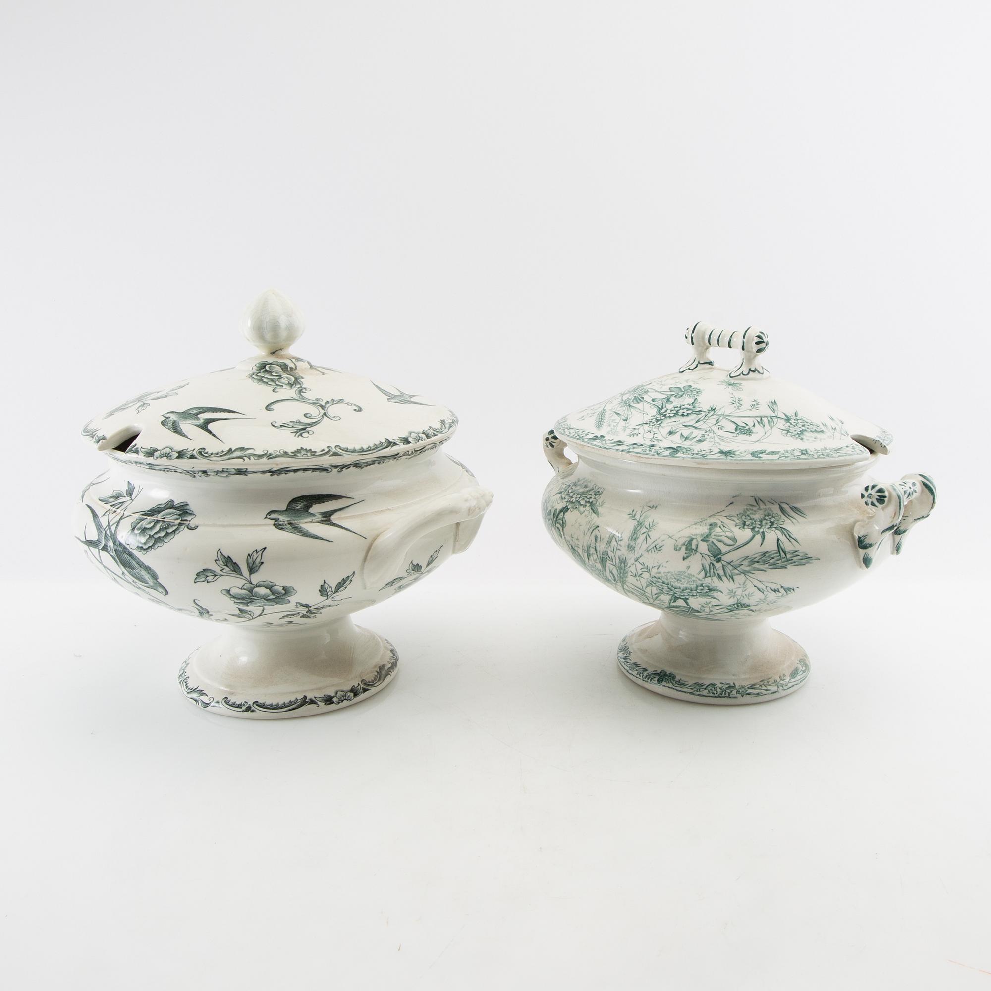 Tureens 2 pcs and sauce boat Gustavsberg/Rörstrand early 20th century.