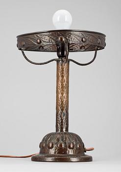BORDSLAMPA, Jugend, 1900-talets första decennier.