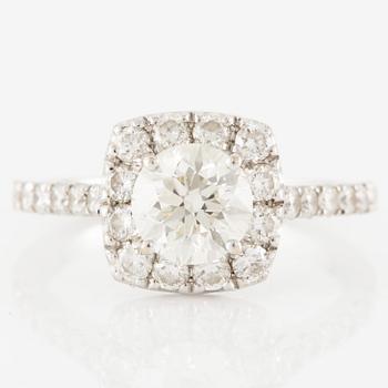Ring, 18K white gold with brilliant-cut diamond.