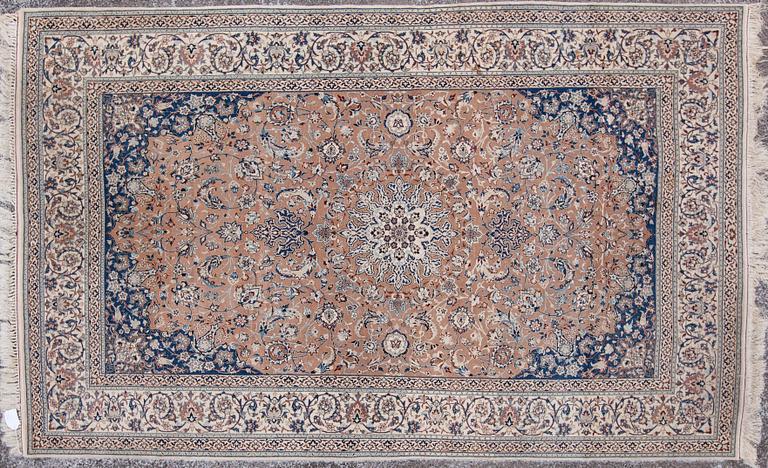 MATTA, Isfahan. Ca 249x158 cm.