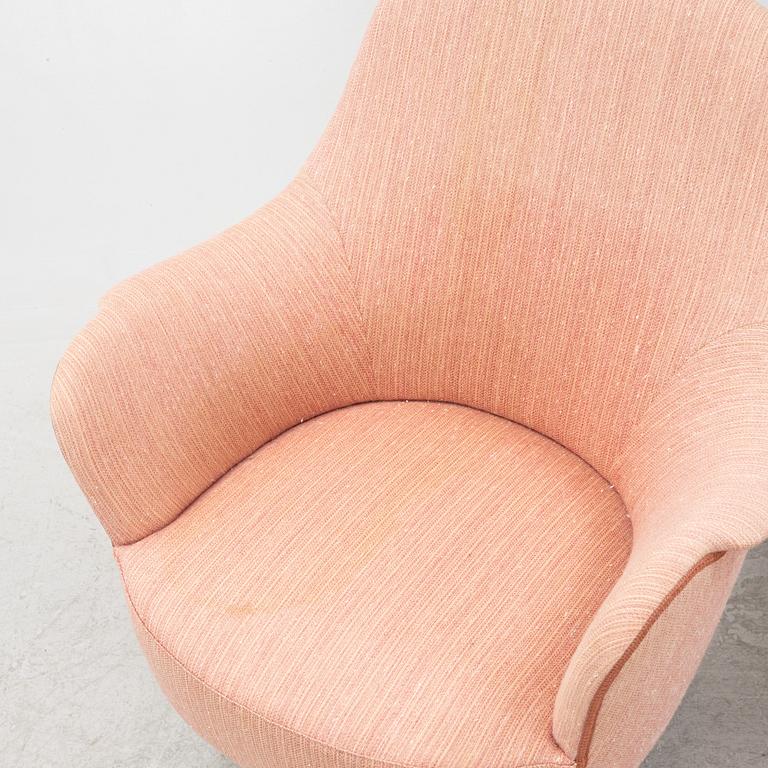 Carl Malmsten, fåtöljer, ett par, "Cirkus", 1900-talets andra hälft.