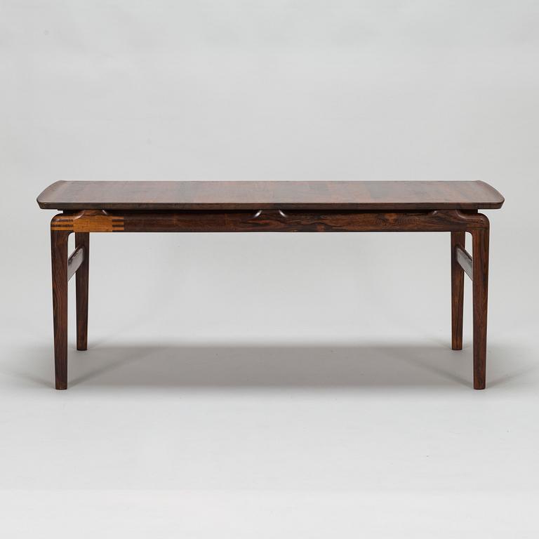 Peter Hvidt & Orla Mølgaard Nielsen, a 1950/1960s coffee table for France & Son, Denmark.