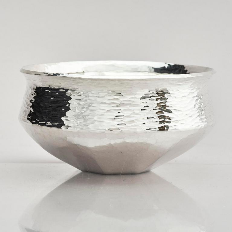Claës E. Giertta, skål, sterling silver, Stockholm 1974.