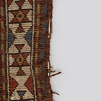 Gallerimatta, Kazak, södra Kaukasus, Ca 248 x  117 cm.