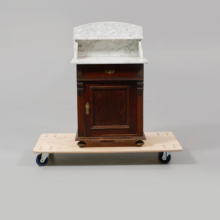 LAVOAR, nyrenässans, 1800-talets andra hälft.