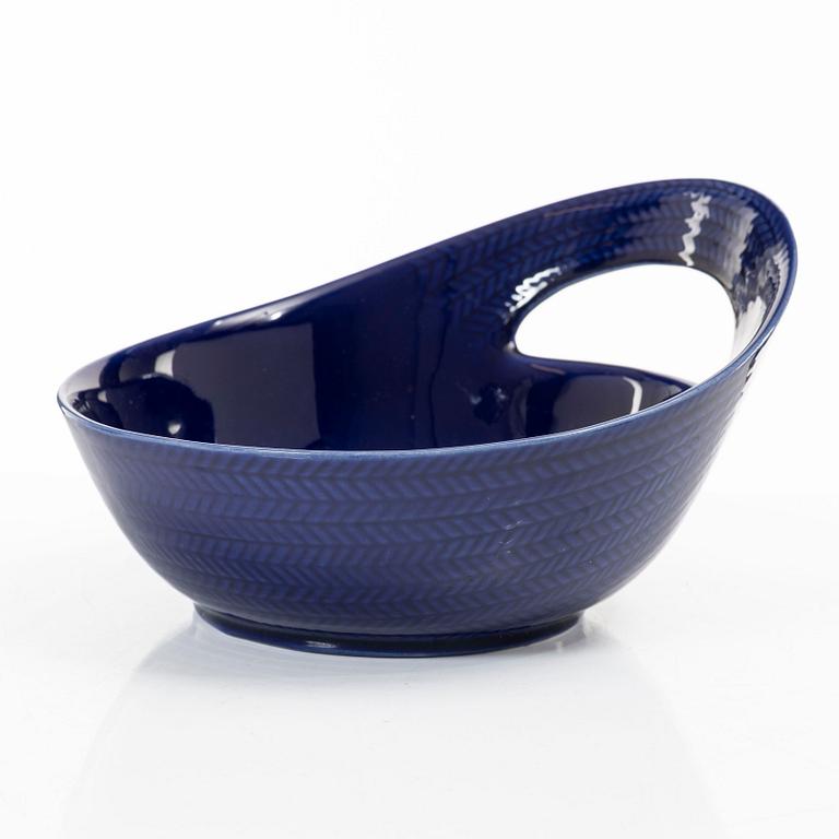 Hertha Bengtson, service, 13 pieces of stoneware. "Blue Fire", Rörstrand.