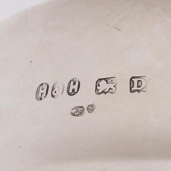 SHAKER, silver, Birmingham, England 1928. Vikt 312,6 g.