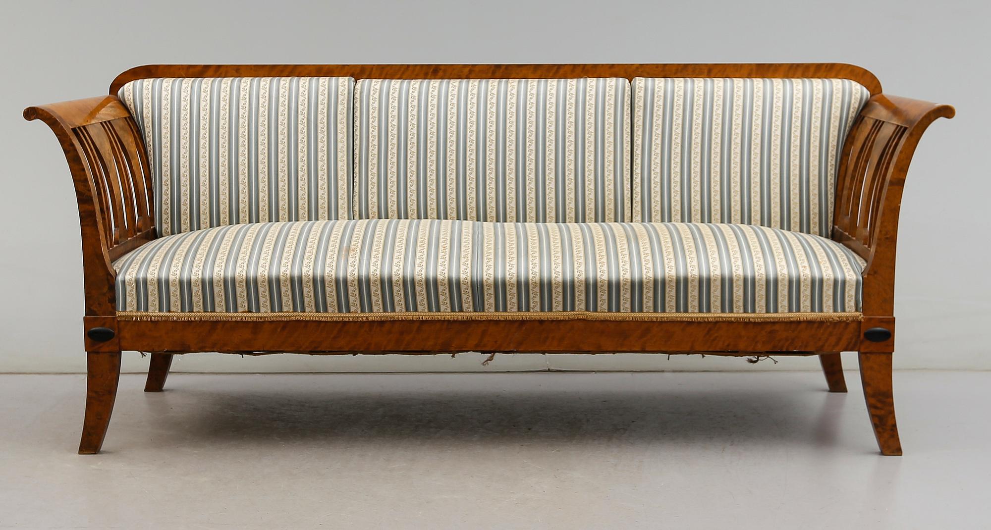 SOFFA, Karl-Johanstil, 1900-talets första hälft.