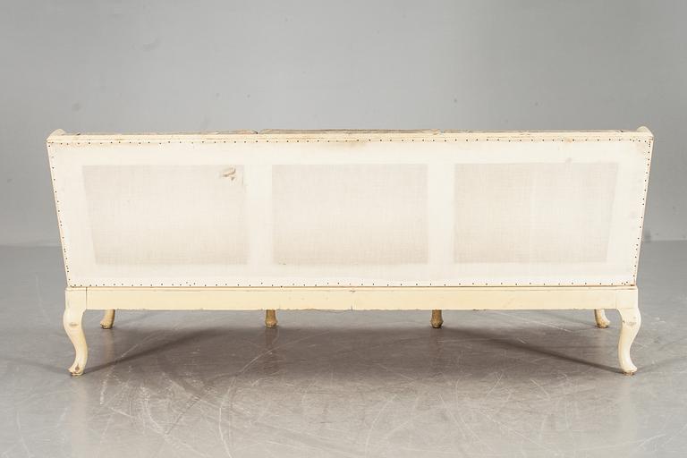 TRÅGSOFFA, rokokostil. 1900-tal.