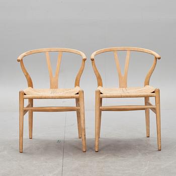 STOLAR, 2 stycken, Hans J Wegner, "Y-stolen", Carl Hansen & Son, Danmark. 1900-talets andra hälft.