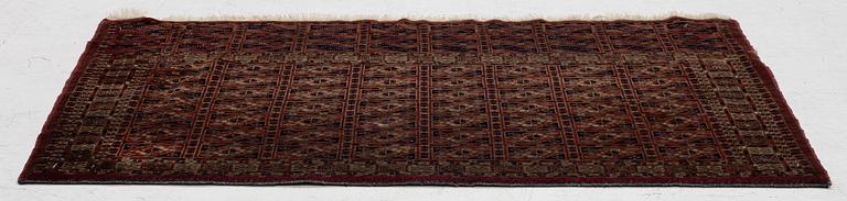 Chuval  Turkmen, antik, ca 128 x 72 cm.