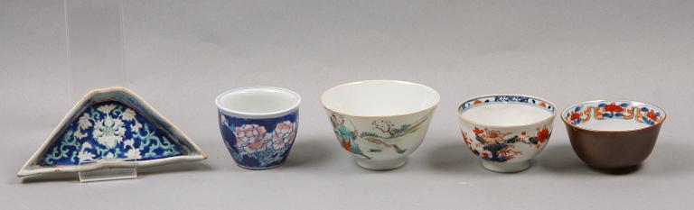 SKÅLAR, 5 st, porslin, Kina, 1700-1900-tal.