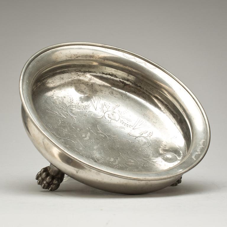 SKÅL, tenn. Ann Petrus för Firma Svenskt Tenn, Stockholm, 1944.