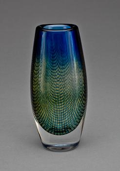 VAS, glas, "Kraka" Sven Palmqvist Orrefors. 1950-tal. Signerad.