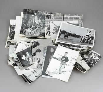 FOTOGRAFIER, 112 st, 1940-tal. Från press, 1900--talets mitt.