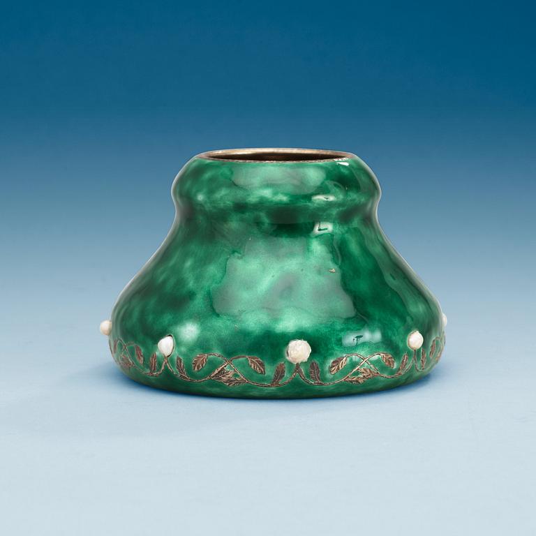 A C.G. Hallberg silver and green enamel vase, Stockholm 1913.