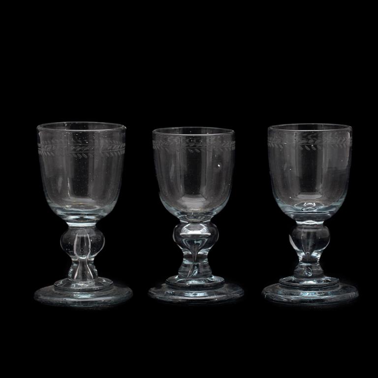 STARKVINSGLAS, 3st, sengustavianska, 1800-talets början.