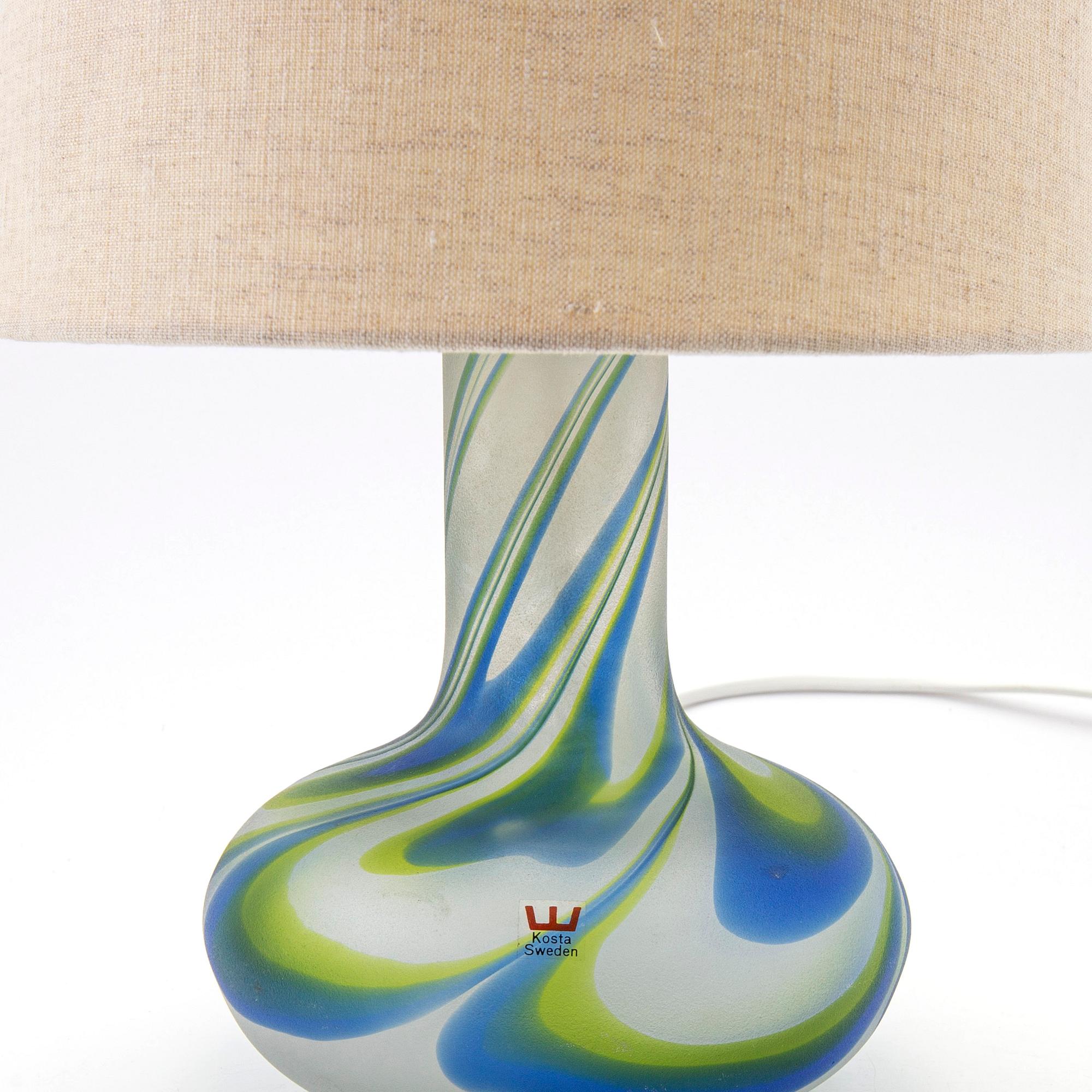 Göran Wärff, bordslampa, glas, Kosta, signerad.