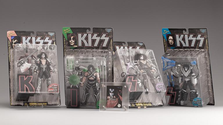 KISS, dockor, 4 st + egenhändig autograf av Gene Simmons,  1990-talets mitt.