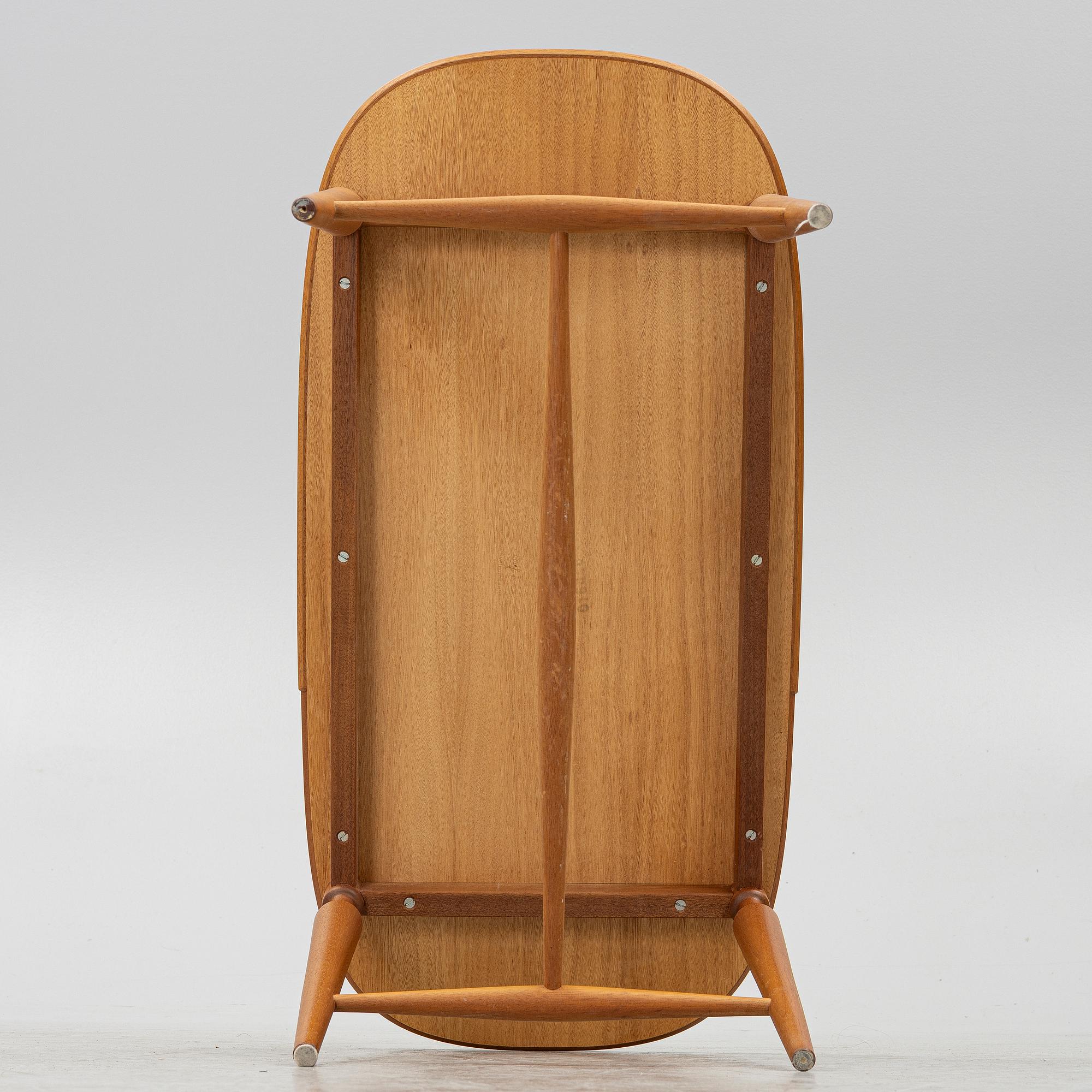 Josef Frank, sidobord, modell 961, Firma Svenskt Tenn, efter 1985.