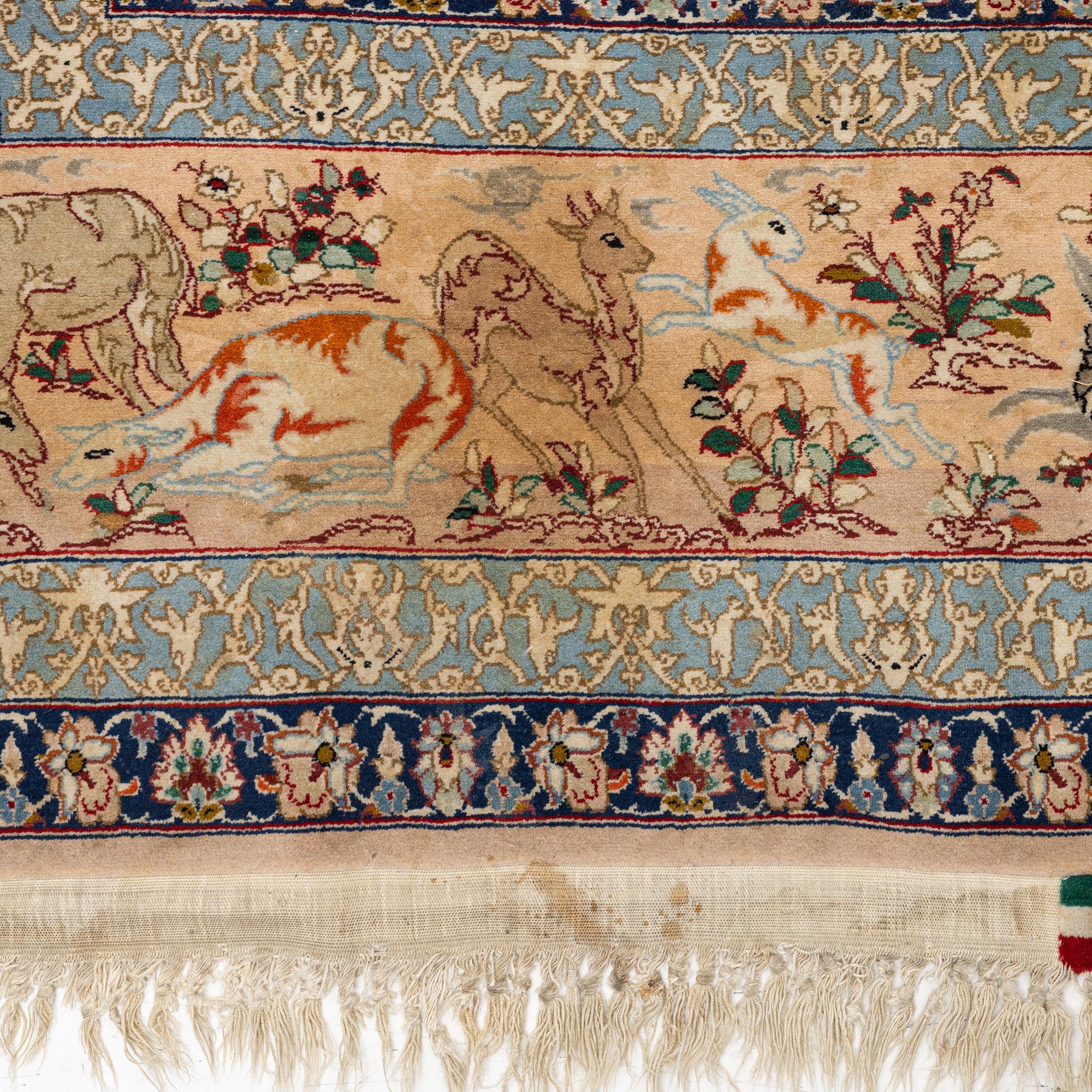 Matta, Isfahan, figural, signerad, ca 240 x 150 cm.