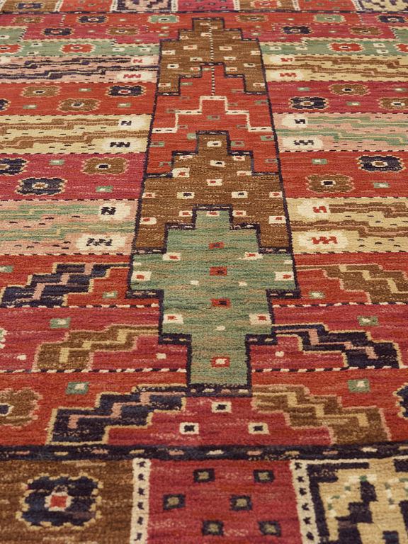 MÄRTA MÅÅS-FJETTERSTRÖM, a carpet, knotted pile, 304,5 x 207,5 cm, "Tornet", signed AB MMF.