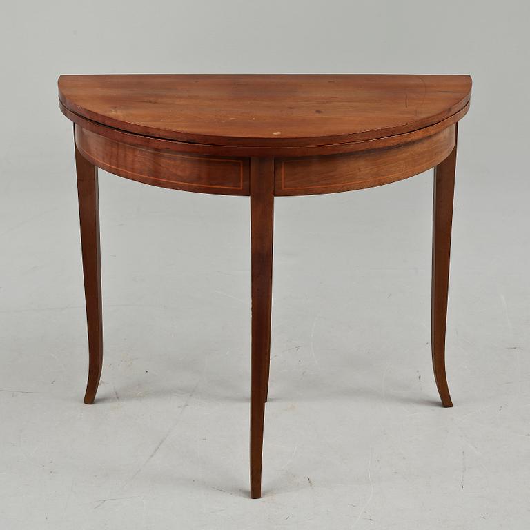 SPELBORD, empirestil, omkring sekelskiftet 1900.