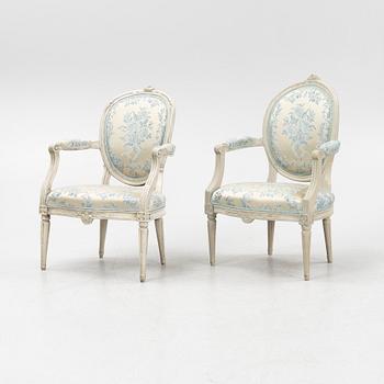 A pair of closely matched carved Gustavian chairs, late 18th century.