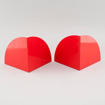 A pair of "4909" bookends by Giotto Stoppino for Kartell, 1970s.