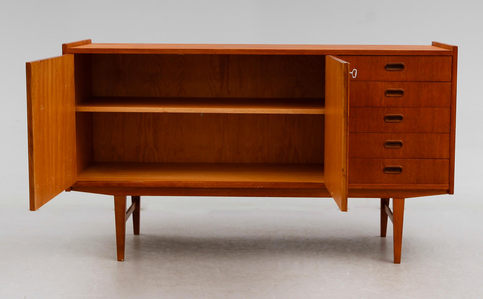 SIDEBOARD, 1900-talets andra hälft.