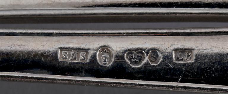 PARTI BESTICK, 34 delar, silver, mest Sverige och 1900-tal. Totalvikt ca 1000 gram.