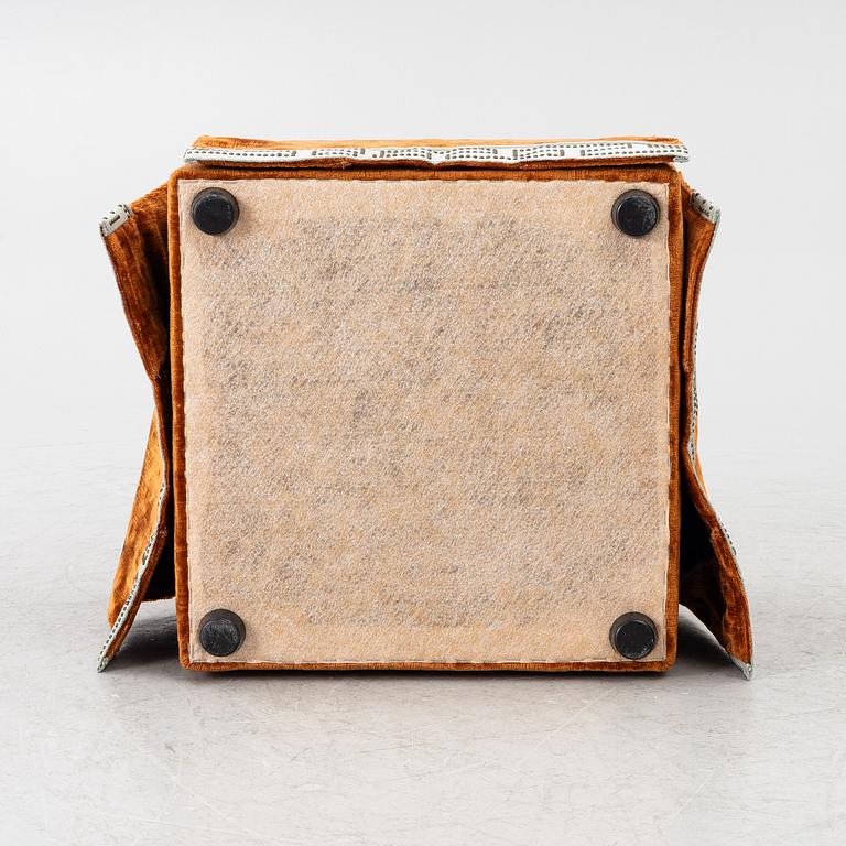 Sittpuff, "Laurent Square", RIJD.