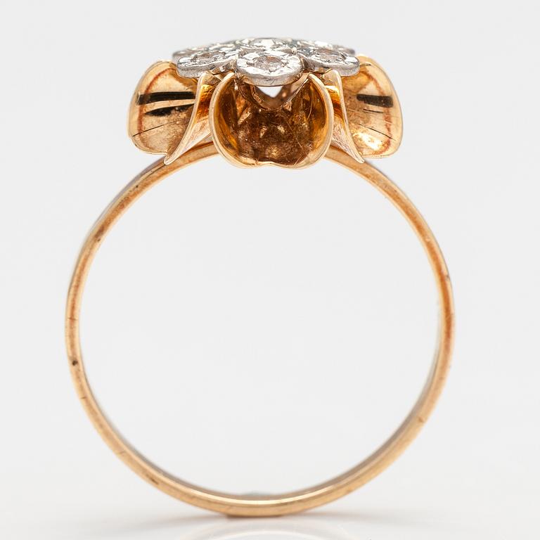 ELIS KAUPPI, A 14K gold ring with diamonds ca. 0.14 ct in total. Kupittaan kulta,Turku.