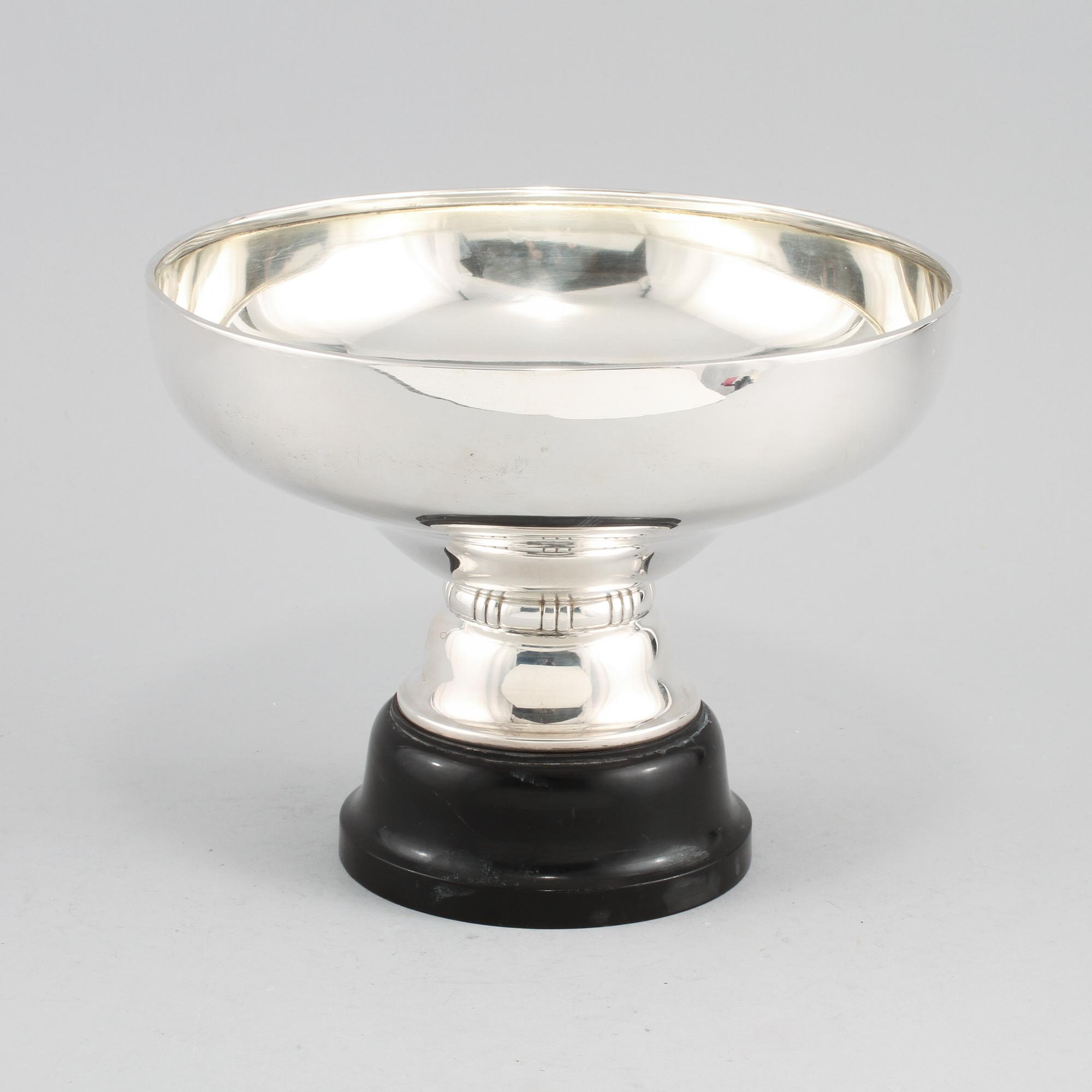 SKÅL PÅ FOT, silver, GAB, troligen 1929.