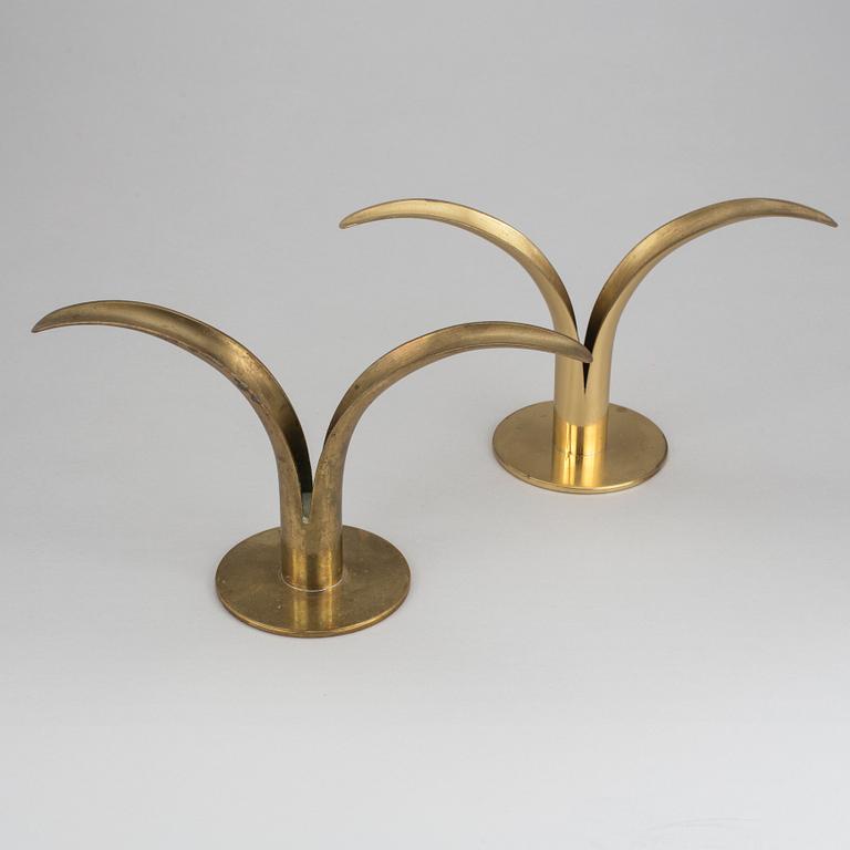 LJUSSTAKAR, 4 st, mässing, "Liljan", Ivar Ålenius Björk för Ystad-Metall.