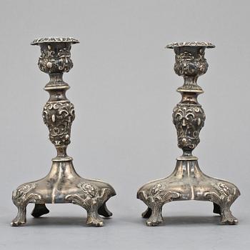 LJUSSTAKAR, ett par, nyrokoko, sent 1800-tal.